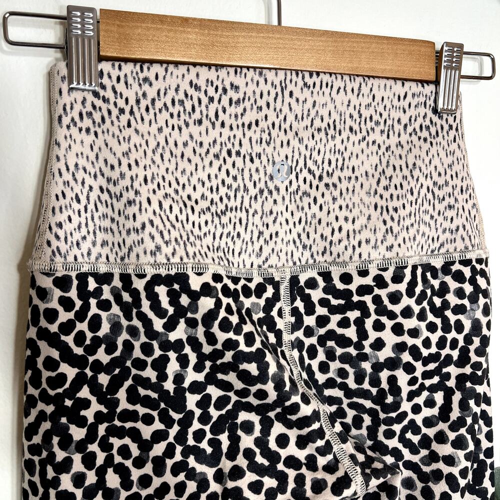 Lululemon Wunder Under Crop - image 4